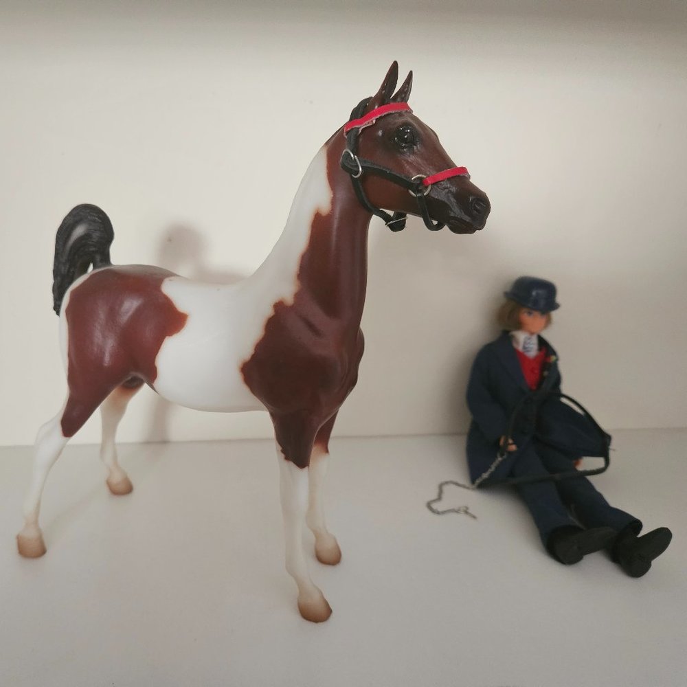 Brenda Breyer & Saddlebred Weanling set- pinto with halter